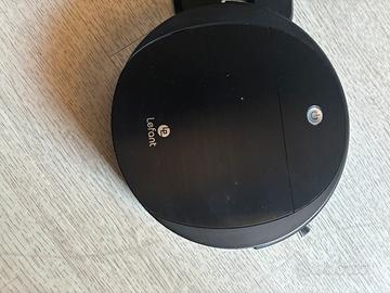 Robot aspira pavimenti