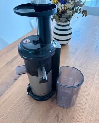 Estrattore di succo Panasonic MJ-L500