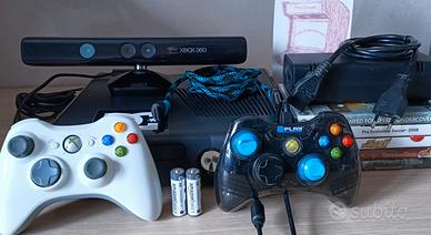 Xbox 360 Slim + 5 Giochi e Accessori 