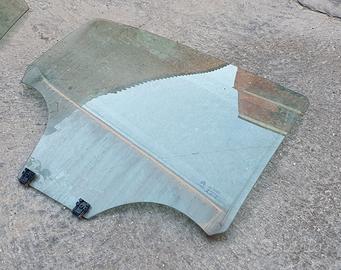 Vetro posteriore destro Citroën c3 2017