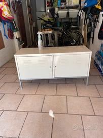 Mobiletto in metallo