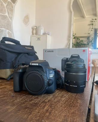 Canon EOS 200D, obiettivo Canon 18-55mm, accessori