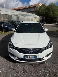 Opel Astra 1.5 CDTI 122 CV