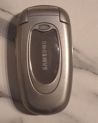 CELLULARE 'OVETTO' SAMSUNG 