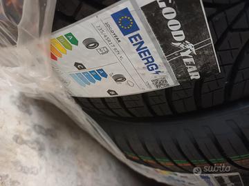 4 gomme 4 stagioni Goodyear NUOVE