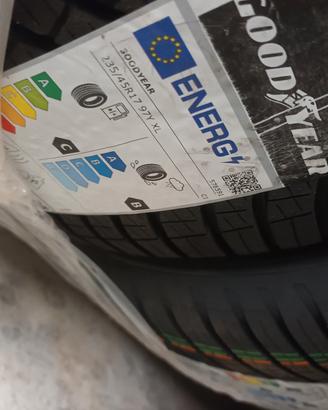 4 gomme 4 stagioni Goodyear NUOVE