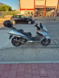 Honda silver wing 400