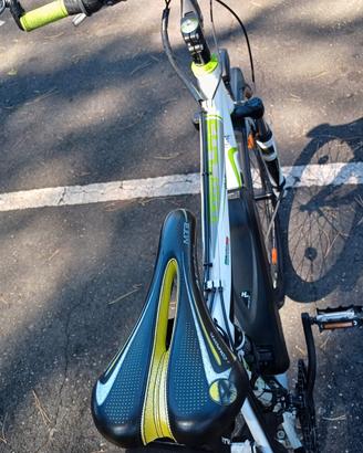 bicicletta elettrica Atala ebike pedalata assistit