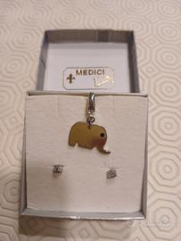 orecchini e ciondolo