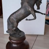 Cavallo in bronzo splendida statua Vintage firmata