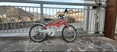 bici rossa