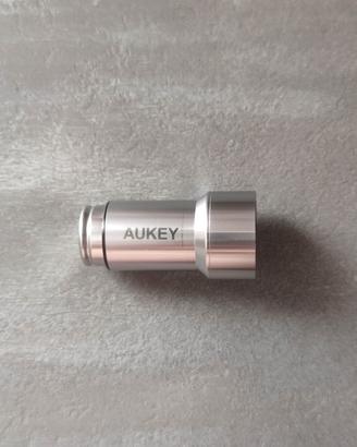 Caricatore cellulare auto AUKEY due porte USB
