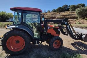 Trattore Kubota M8540