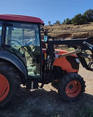 Trattore Kubota M8540