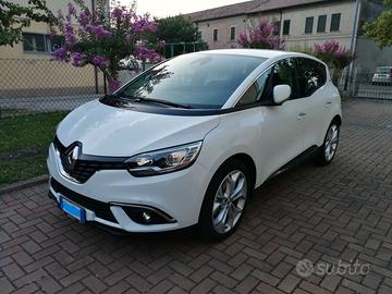 Renault Scenic  IV 1.7 blue dci Sport Edition 2