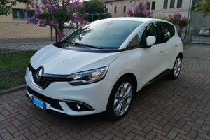 Renault Scenic  IV 1.7 blue dci Sport Edition 2