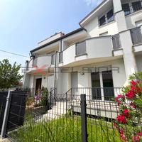 CAVANELLA D'ADIGE - CASA A SCHIERA CON GIARDINO E