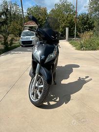 Peugeot Geopolis 250
