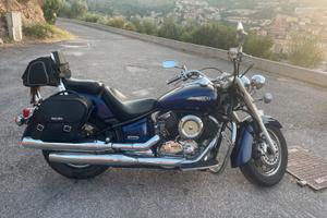YAMAHA 1100 DRAGSTAR