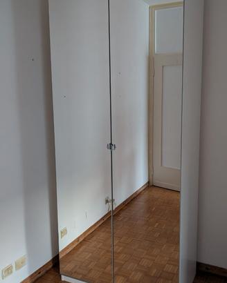 Armadio ikea pax specchio vikedal con accessori
