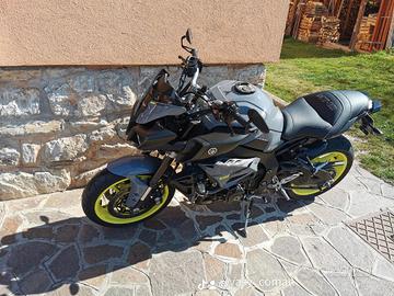 YAMAHA MT-10
