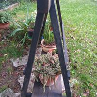 scaffale per fiori/libri 