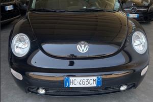 Volkswagen Maggiolino Cabrio 2.0 TDI Design BlueMo