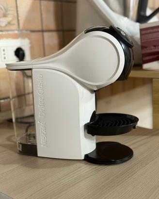 macchinetta da caffe dolce gusto De Longhi