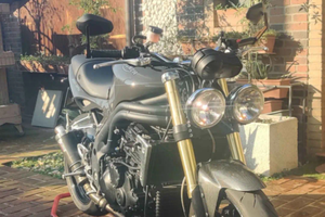Triumph Speed Triple 1050