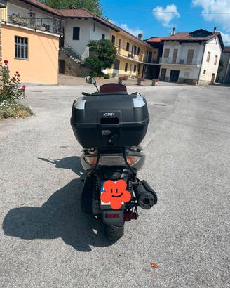 Kymco 500i
