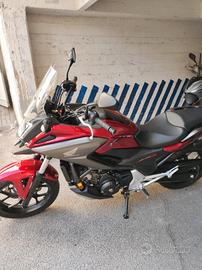 Honda ncx 750