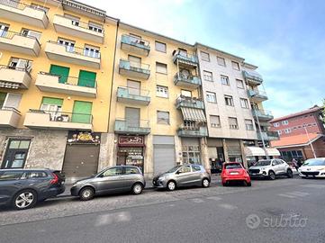 NEGOZIO A TORINO