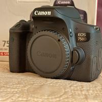 Reflex canon eos 750D con scatola perfetta