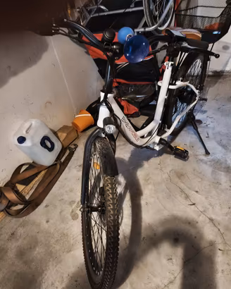 Biciclette elettrica 100km all’attivo nuova