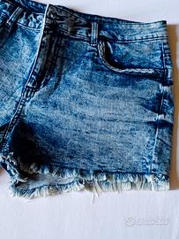 Pantaloncini/Shorts jeans