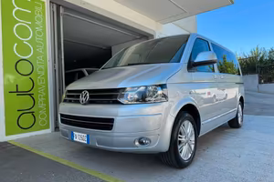 Volkswagen Multivan T5 2.0TD HIGHLINE 140cv DSG 7P