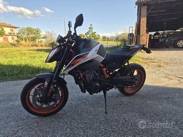 KTM Duke