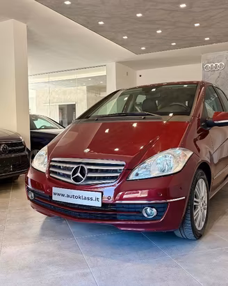 Mercedes-Benz A 160 CDI AUTOMATICA di Unico Propri