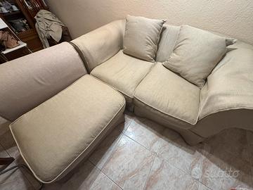 Divano con penisola staccabile