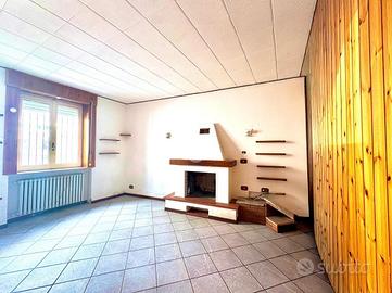 VILLA A SCHIERA A FIORENZUOLA D'ARDA
