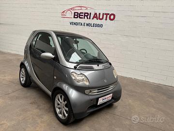 Smart ForTwo coupé pure