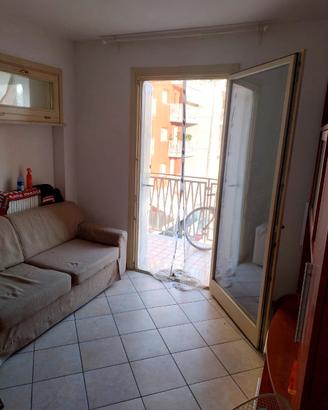 Camera matrimoniale a 200 euro- 5 min auto fs Lodi