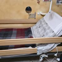 Letto ospedaliero motorizzato
