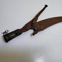 Antica taglia rami con sega annessa americana