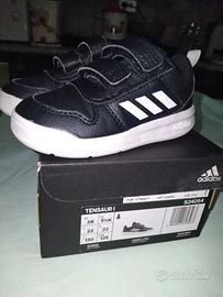 Scarpe bimbo "Adidas "n 22 