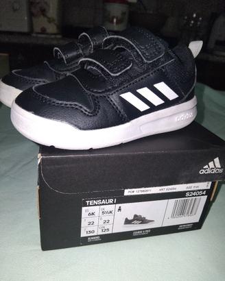 Scarpe bimbo "Adidas "n 22 