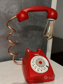 Lampada telefono rossa