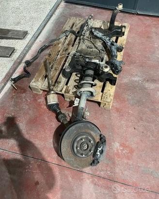 Ricambi sospensione destra e culla Ford Kuga 2012.