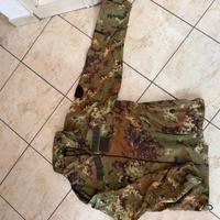 Abbigliamento mimetico