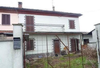 Immobile in asta di 78 m² con 3 locali e box auto 